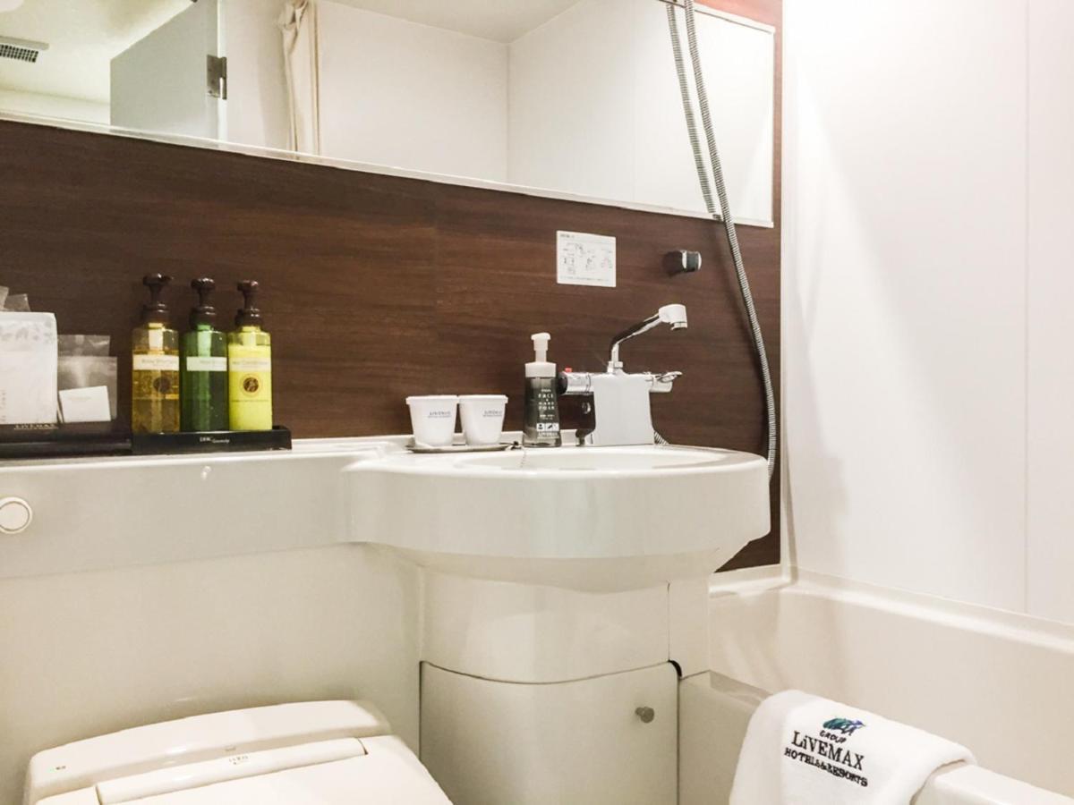 Hotel Livemax Yokkaichi Ekimae Экстерьер фото